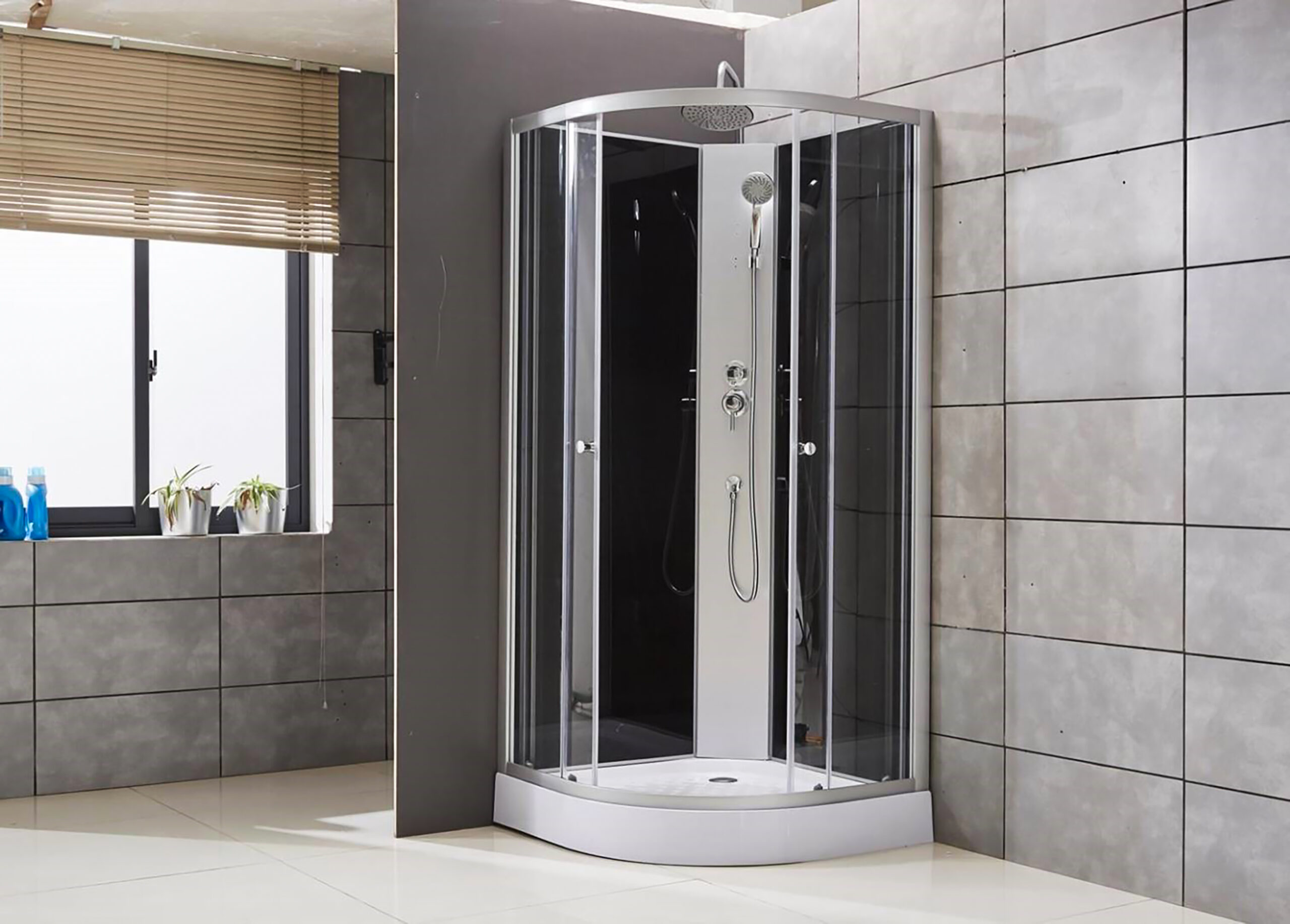 SK2401.jpg ALONI CABINE DE DOUCHE COMPLÈTE QUART DE ROND – AVEC DOUCHE DE PLUIE – 90X220X90 CM – CHROME MAT – PANNEAUX ARRIÈRE EN VERRE NOIR – PORTES COULISSANTES EN VERRE CLAIR - Image 1