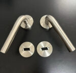 Round Door Handle With Rosette |Acier Inoxydable, Silver Colored – Image 2